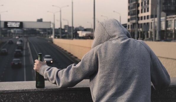 How to drink people to help overcome the dependence